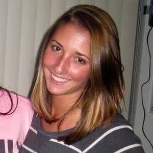 Meet your Posher, Elly